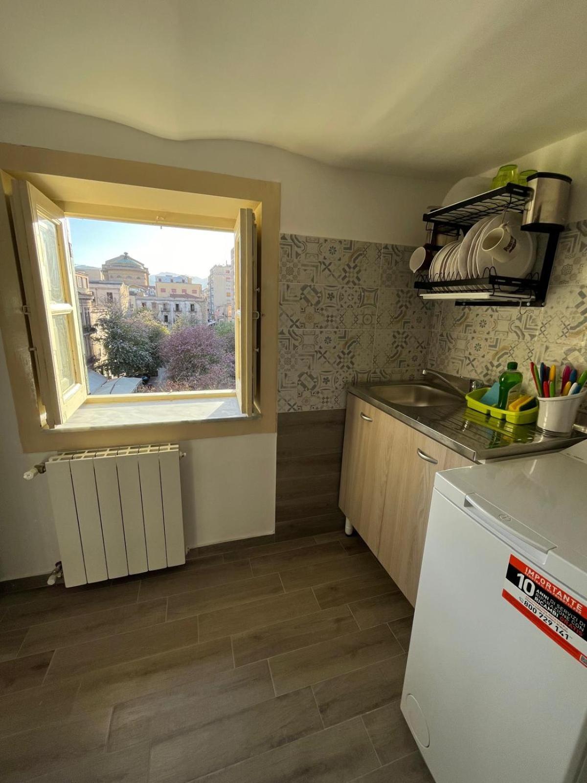 Casa Vacanze Da Ruggero Al Massimo Palerme Extérieur photo